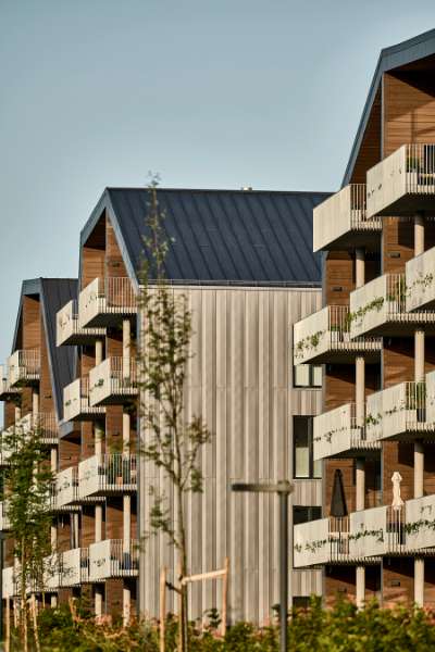 Spændende tagkonstruktion beklædt med DS Nordic Klikfals, Udsigten - Vester Ringvej 45, 8600 Silkeborg